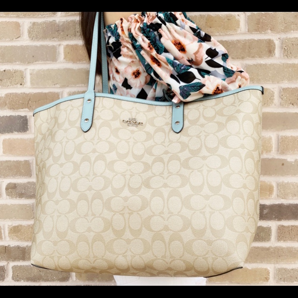 Coach reversible city tote in light khaki/seafoam